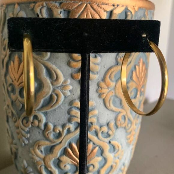 Vintage Pierced Hoop earrings, in Gold plate, Unmarked - Picture 2 of 3